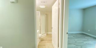 Sunny Creek Gallery 14