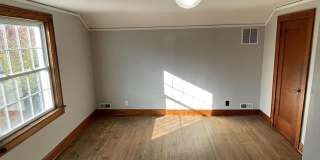 715 S Henderson Street Gallery 21