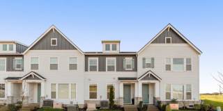 Modern 3 Bedroom, 2.5 Bathroom Townhome in South Cooper Mountain Gallery 1