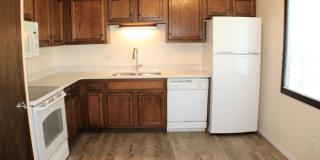 423 5th Street Gallery 7