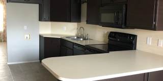 Adorable 3 Bedroom/ 2 Bath - Available November!! Gallery 4