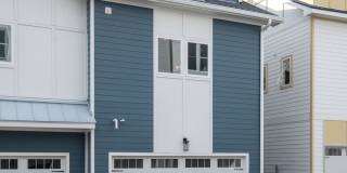 Beautiful Charlotte Park Townhome With Two Car Garage Gallery 45