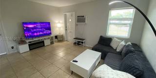 1212 NW 11th Ct Gallery 9