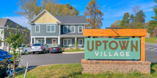 3 Bed 3.5 Bath Townhouse in Uptown Village Gallery 4