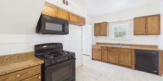 Adorable 3 Bedroom Home in Sunset Addition! Gallery 10