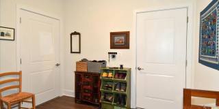 4-Level Furnished townhome! Gallery 38
