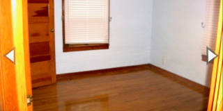 LARGE, 5 BD/2 BA house, near campus! Gallery 8