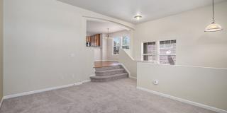 Spacious 3 bedroom in the heart of Castle Rock! Gallery 5