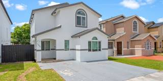 13990 SW 160th Ter Gallery 2