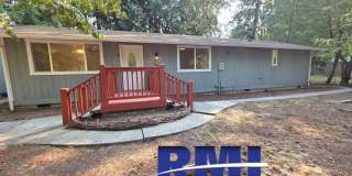 2 Bedroom Oasis with a Bonus!!!! Gallery 1