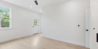 830-834 Oak Street Gallery 11