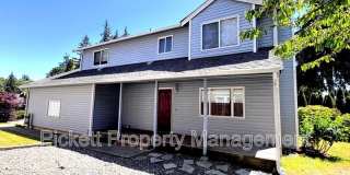 600 NE Flagstone Ln Gallery 1