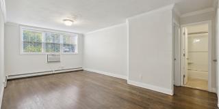 86 Hillyer Gallery 4
