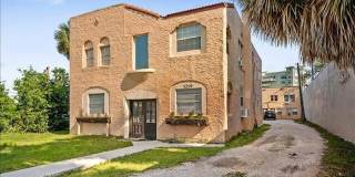1219 E Strawbridge Avenue unit: 4 Gallery 1