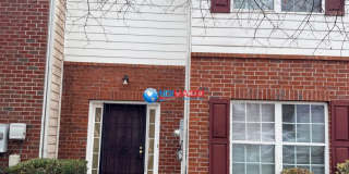 Spacious 3-bedroom townhouse in Riverdale Gallery 1