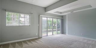 524 7th Square Gallery 4