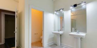 Cool and modern urban loft in Uptown Charlotte! Gallery 35