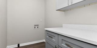 308 Caroline Avenue Gallery 24