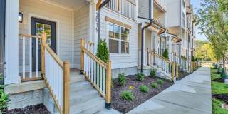 Bright and Airy Townhome at Maple Grove in East! Bright and Airy Townhome at Maple Grove in East! Gallery 4