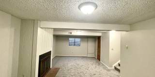 Beautifully updated 3 bedroom 2 bath home in Greeley! Gallery 19