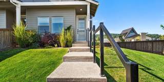 2022 - Plenty of upgrades !  Access to Pool + Amenities. AC on Main, Walking trails, Nice End unit with extra side yard! Gallery 1