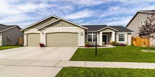 Like New Home in Brookdale Subdivision! Gallery 1