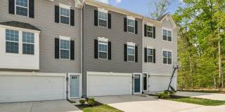 Lukas Park, Over 2000 Square Feet, Nearly New Build... Everything you want all in one! Come see for yourself! Gallery 3