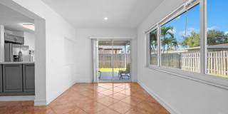 11371 NW 40th Place Gallery 7