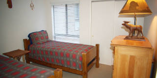 3 Bedroom Condo w a Summer Pool - Blocks from Incline Beach!! Gallery 13