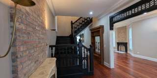 2150 W Monroe Street Gallery 14