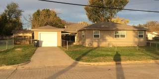 Recently remodeled home close to the park Gallery 18