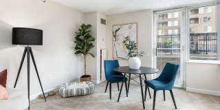 300 East Seventeenth Gallery 7