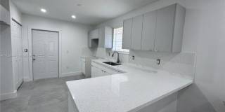 1211 NE 136th Ter Gallery 1