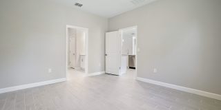 Modern New Home for Rent with Bonus Room in North Port Modern New Home for Rent with Bonus Room in North Port Gallery 9