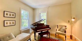 1685 Peconic Lane Gallery 8