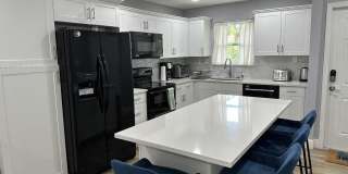 1392 Riverside Circle Gallery 3