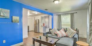 1920 NW 47th St Gallery 6