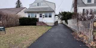 35 Berkley Blvd Unit#1 Unit#2 Gallery 1