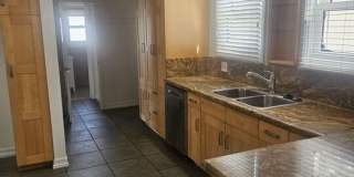 122 N Detroit Ave Gallery 2