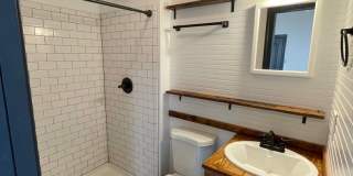 1/2 off 1 month-Charming Industrial 4 Bedroom/4 Bathroom Apartment in Pigtown, MD! Gallery 15