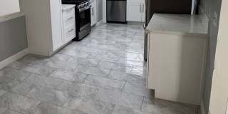 5 bed 3 bath w/ large rooms and backyard Gallery 1