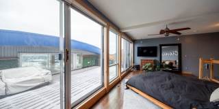 Luxurious multi-level penthouse condo - Flats Westbank Gallery 14