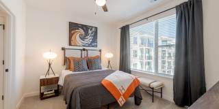 Taryn at 401 Gallery 27