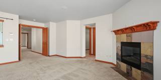 4BR, 2.5 Bath + Loft DuPont Home Gallery 29