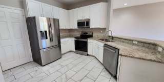 Spacious 3BR Townhome in Gated Portofino Meadows – Prime Location Near Orlando & Disney Gallery 11