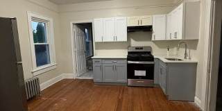 894 Ross St Gallery 1