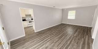 Quaint Home in Desirable Midtown Neighborhood! Gallery 7