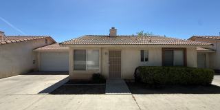 3 Bed 2 bath in Southwest Bakersfield Gallery 1