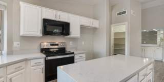 Ironwood Village - Completely Remodeled Interior, Single Level with Pool! Gallery 17