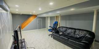 300 MACCLELLAND Avenue Gallery 33